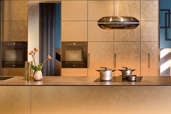 KH Küchen: neu bei Miele Center Höpperger in Innsbruck / Tirol